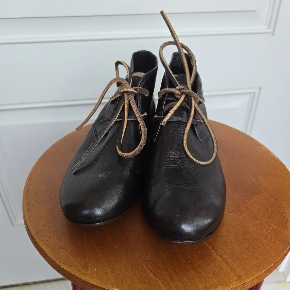 Frye Vintage Jillian Chukka Boots